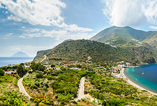 Été 2019: îles Pontines et Éoliennes, dès 19€